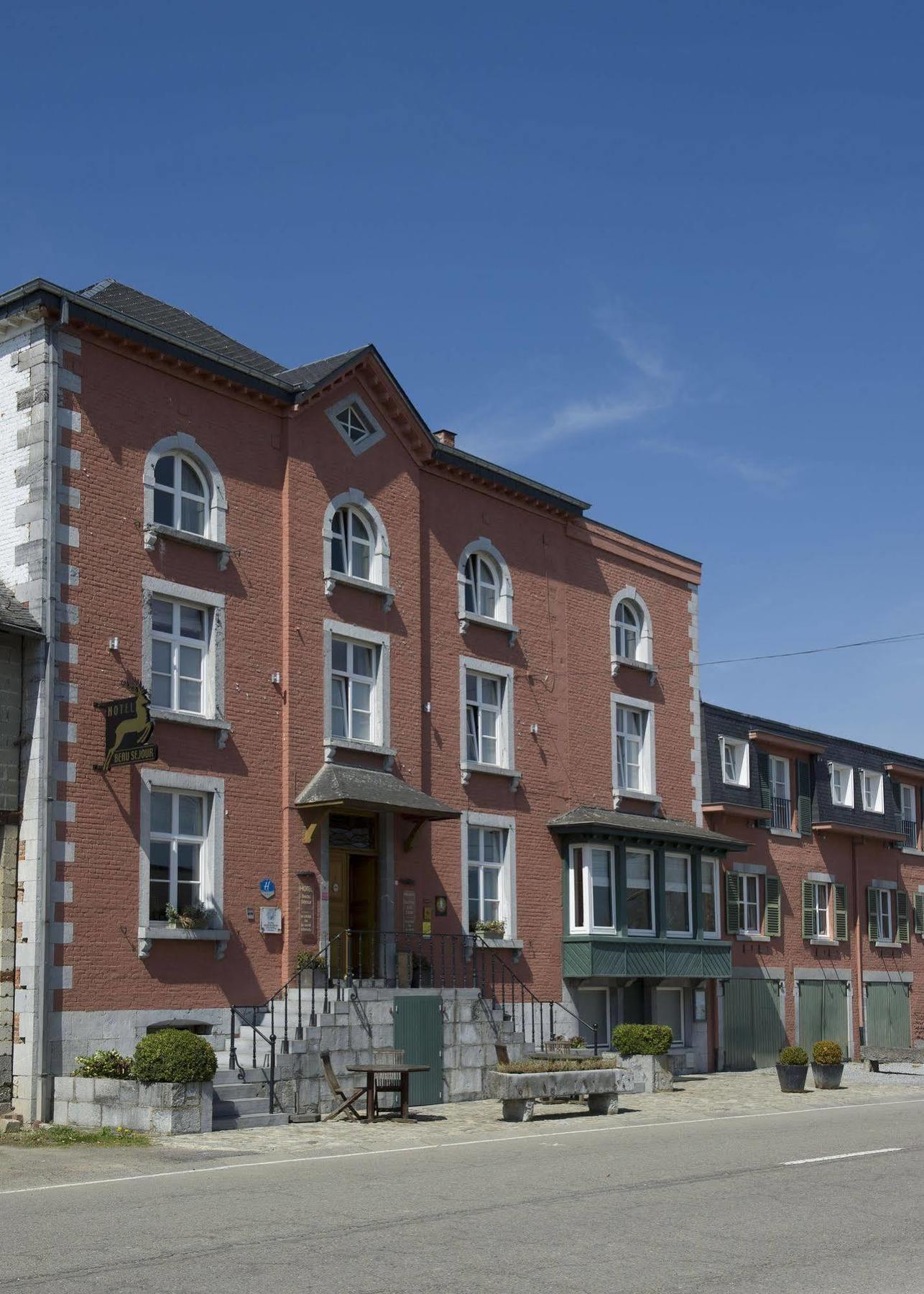 Hotel Beau Sejour Villers-sur-Lesse Exterior photo