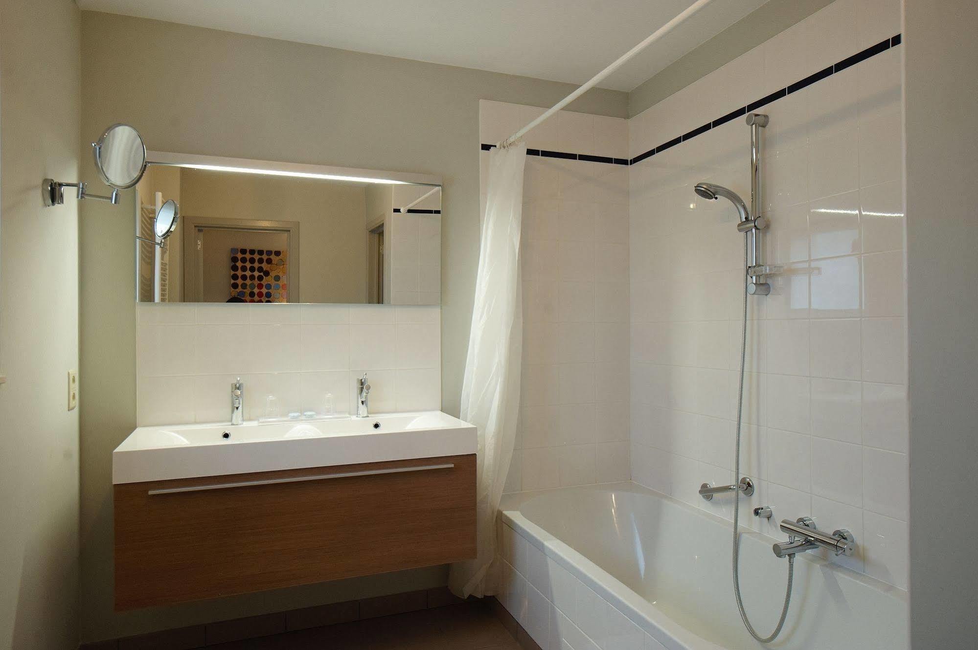 Hotel Beau Sejour Villers-sur-Lesse Exterior photo